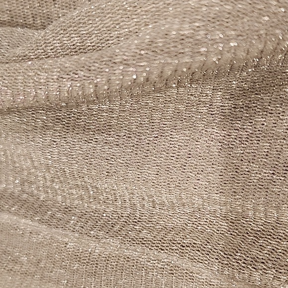 Sheer top with metalic yarn - Picture 6 of 6